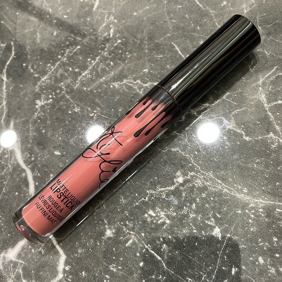 Kylie Cosmetics lippie - Picture 1 of 2